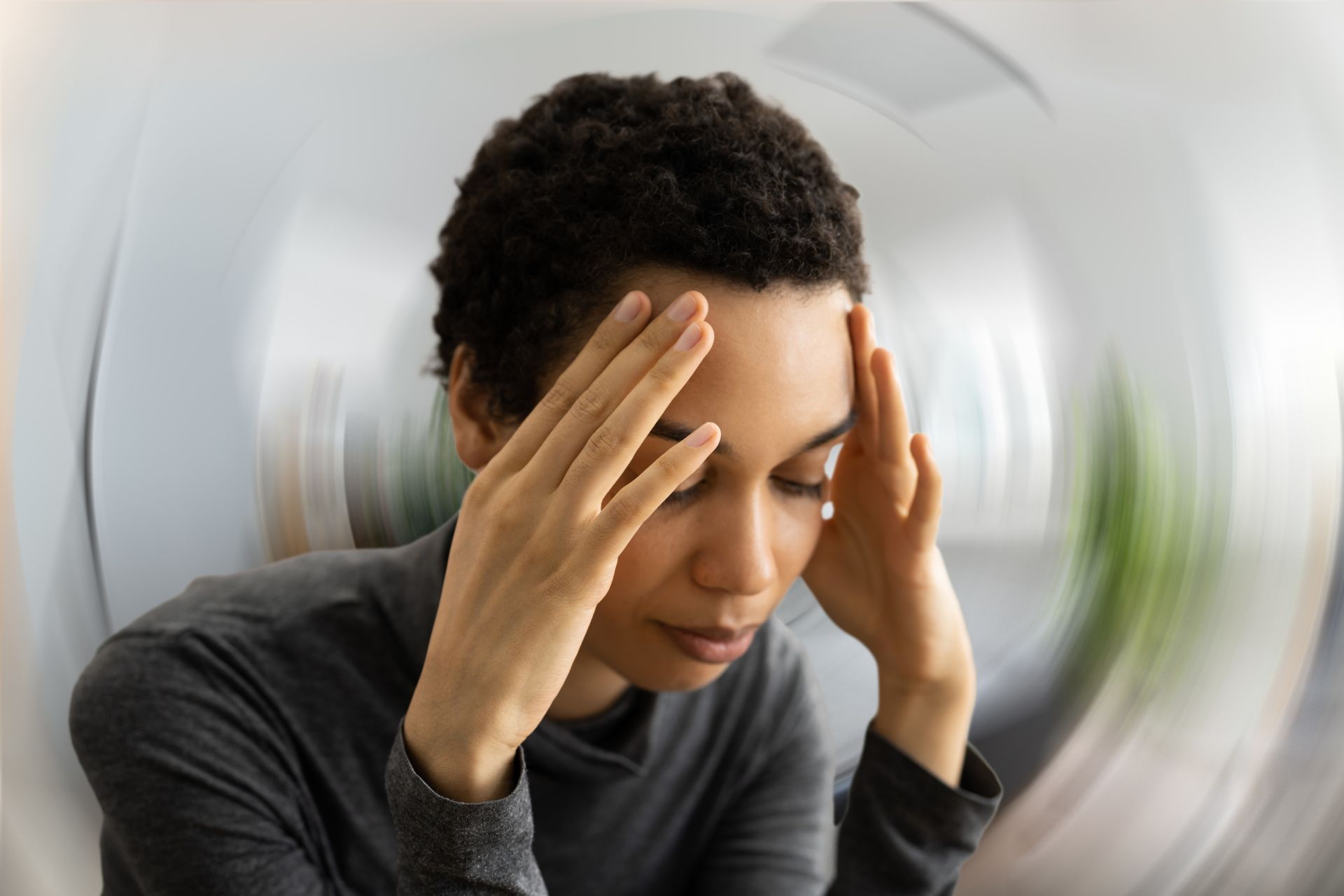 woman feeling dizzy
